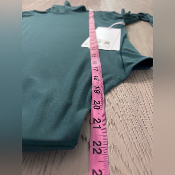 NWT Lululemon Seriously Soft Long Sleeve Turtleneck Bodysuit Size Xs - Picture 9 of 10